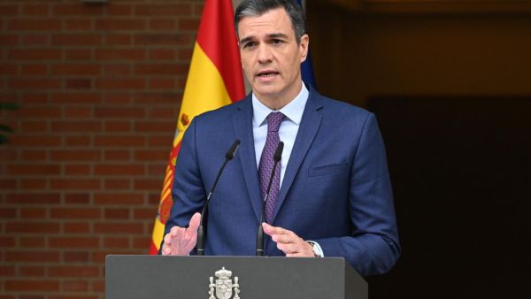 رئيس الوزراء الإسباني بيدرو سانشيز