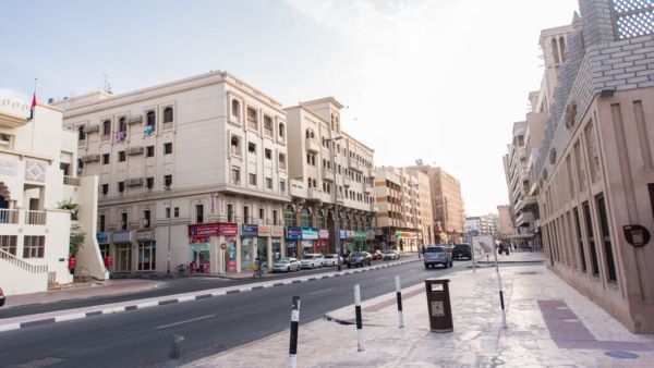 مطاعم شارع الرقة دبي