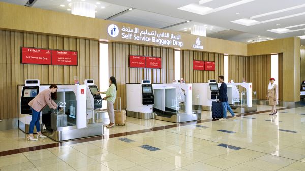 Emirates Baggage Handling - Self Check In Emirates celebrates success of busiest winter for baggage handling