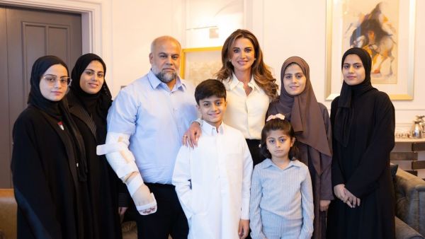 الملكة رانيا برفقة عائلة وائل الدحدوح