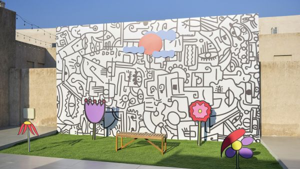 House 436 brings together a group of innovative works under its roof. Artistic masterpieces adorn Al Shindagha houses in Sikka Art & Design Festival