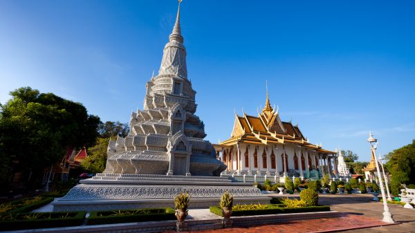 Silver Pagoda and Grand Palace complex in the afternoon light Phnom Penh, Cambodia Emirates to restart daily Phnom Penh services via Singapore