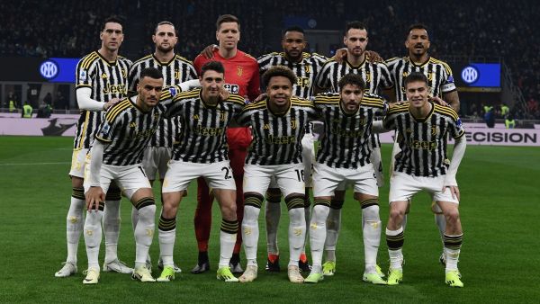Juventus' player pose for a team photograph prior to the start of the Italian Serie A football match between US Lecce and FC Juventus at the Via Del Mare - Ettore Giardiniero Stadium, in Lecce on January 21, 2024. (Photo by CARLO HERMANN / AFP)