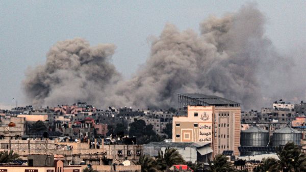 قصف اسرائيلي على مدينة رفح جنوب غزة