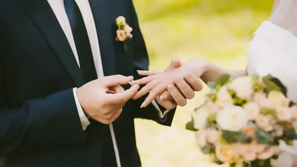تفسير حلم زواج المتزوجة من زوجها مرة ثانية