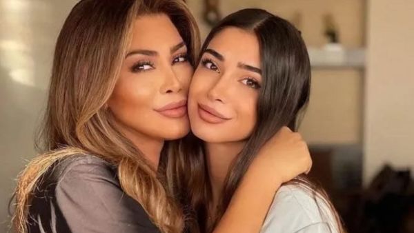 نوال الزغبي و ابنتها تيا نوال الزغبي و ابنتها تيا