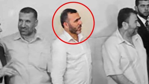 الرجل الثالث في حماس مروان عيسى
