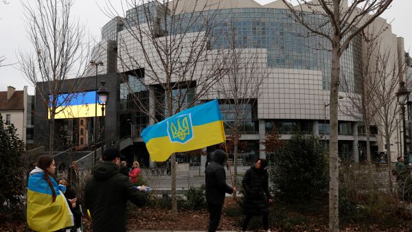 Sharp rebellion in Russian elections: Paint spillage on ballot boxes, arson of voting booths