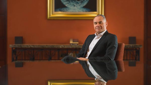 Jumeirah Beach Hotel Welcomes Rene Egle As General Manager