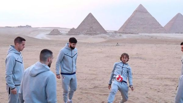 لوكا مودريتش في الأهرامات 
