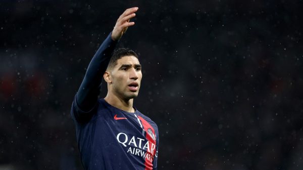 Paris Saint-Germain's Moroccan defender #02 Achraf Hakimi reacts during the French L1 football match between Rennes and Paris Saint-Germain (PSG) at the Parc des Princes stadium in Paris on February 25, 2024. (Photo by FRANCK FIFE / AFP)