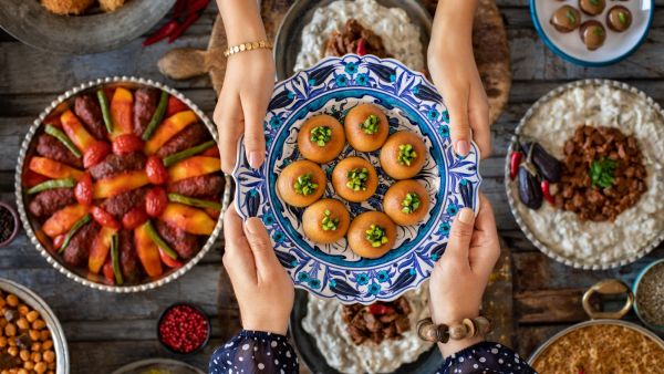 أطباق رمضانية: تبولة كينوا، بطاطا سوفليه، وكنافة كلاسيكية أطباق رمضانية: تبولة كينوا، بطاطا سوفليه، وكنافة كلاسيكية