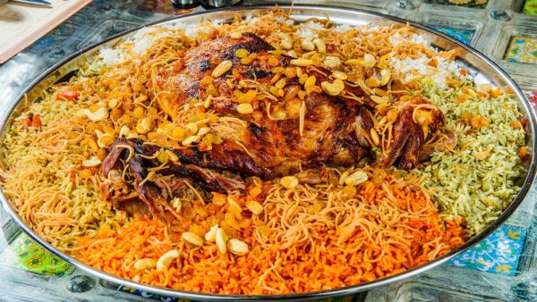 أطباق رمضانية رئيسية: الأرز بالجزر ، رز بالخلطة ، مفتول فلسطيني  أطباق رمضانية رئيسية: الأرز بالجزر ، رز بالخلطة ، مفتول فلسطيني