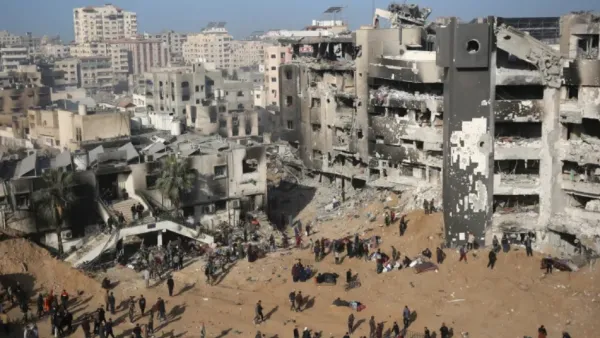 انتشال جثامين شهداء في غزة