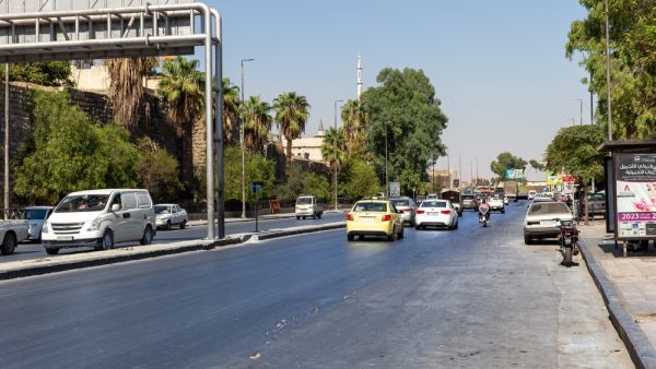 وقالت مصادر رسمية ان الخسائر اقتصرت على الماديات ونفت وكالة سانا الرسمية وجود قتلى في الانفجار 