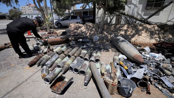  recycling unexploded F16 shell 