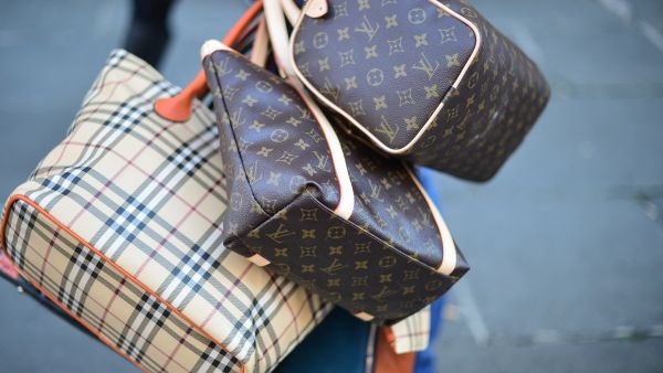 counterfeit 