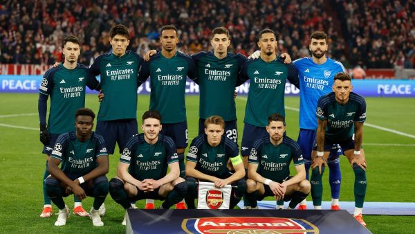 Arsenal players pose for the team photo prior to the UEFA Champions League quarter-final second leg football match between FC Bayern Munich and Arsenal FC in Munich, southern Germany on April 17, 2024. (Photo by Odd ANDERSEN / AFP)
