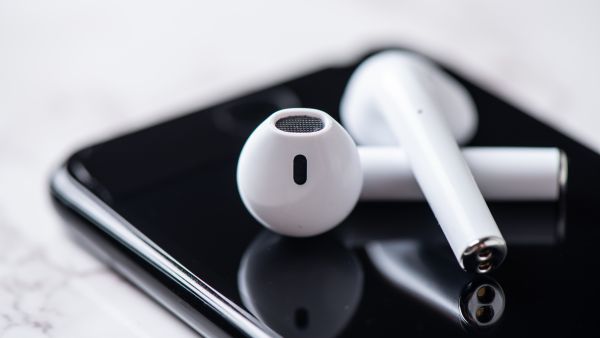 Shutterstock A Deep Dive into the New HUAWEI FreeClip: What Makes the C-bridge Design a Truly Groundbreaking Feature?