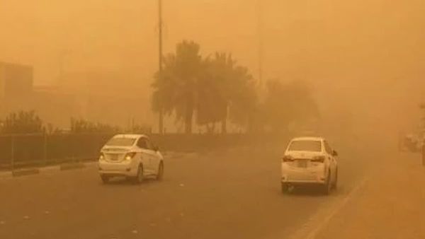 أمطار وعوالق ترابية في تلك المناطق