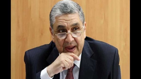اعتذار واضح للشعب... وزير الكهرباء يوعد بحل أزمة الكهرباء