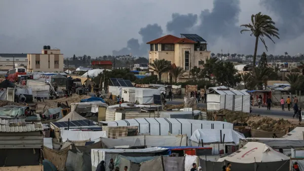 فلسطينيون