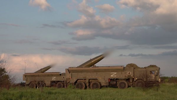 Russia begins nuclear weapons drills 
