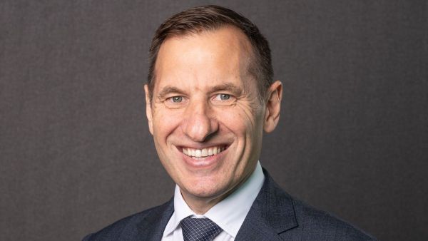 Bank of Sharjah Appoints Damian White as New Head of Treasury Bank of Sharjah Appoints Damian White as New Head of Treasury