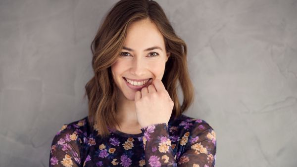 جميلة البوابة: خرافات حول نمو الشعر غير المتساوي