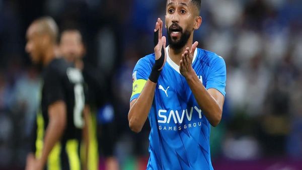 ! نجم الهلال يفاجئ الجماهير بالرحيل