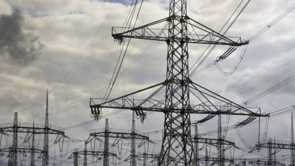 إجراء طارئ! الكهرباء المصرية تكشف حقيقة زيادة ساعات تخفيف الأحمال إجراء طارئ! الكهرباء المصرية تكشف حقيقة زيادة ساعات تخفيف الأحمال