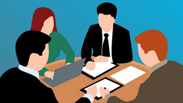 احترم قرار الإدارة البيضاء وسأنفذ القرار احترم قرار الإدارة البيضاء وسأنفذ القرار