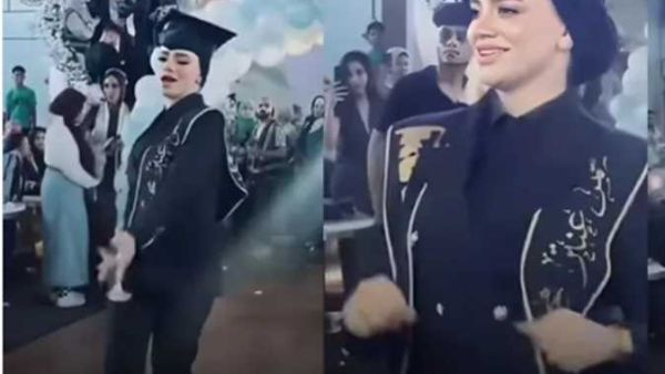 رقص طالبة في حفل تخرج جامعة أسيوط