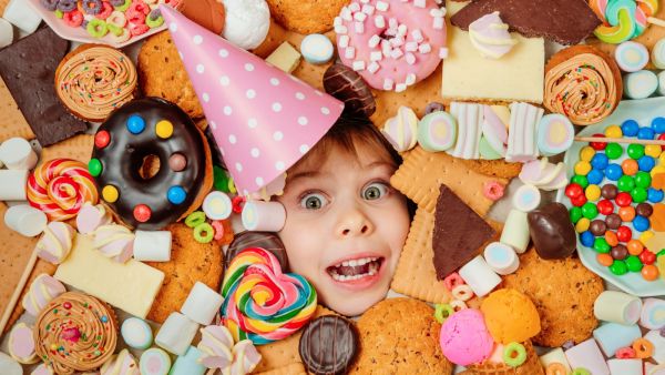 طبيب البوابة: 5 نصائح لإدارة السكر عند الأطفال
