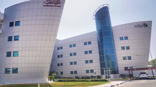 جمارك دبي تكشف عن ضبط 1273 قضية مخدرات في المنافذ الحدودية