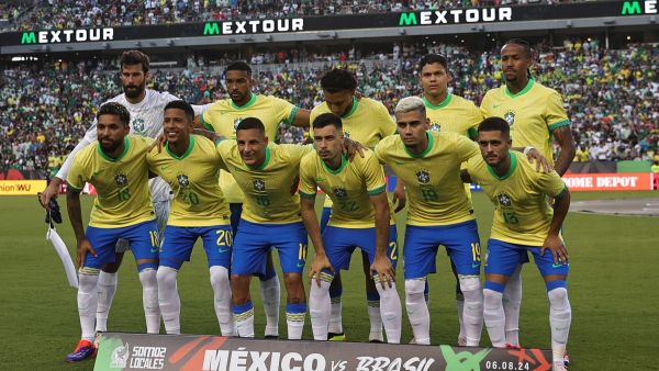 Players of Brazil pose for picture during an international friendly match against Mexico at Kyle Field on June 8, 2024 in College Station, Texas. Omar Vega/Getty Images/AFP (Photo by Omar Vega / GETTY IMAGES NORTH AMERICA / Getty Images via AFP)