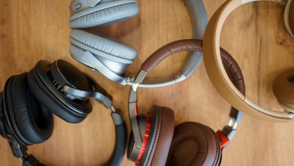 Shutterstock headphones