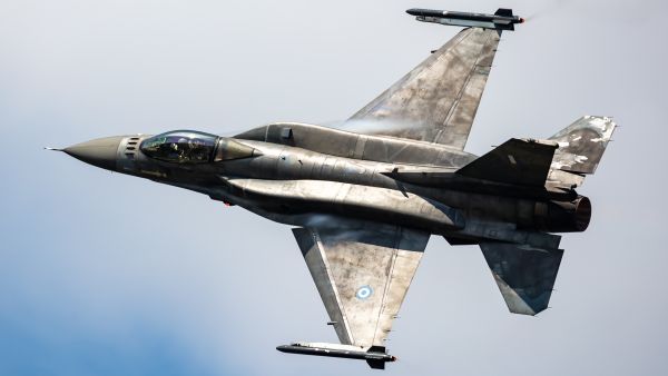 f-16