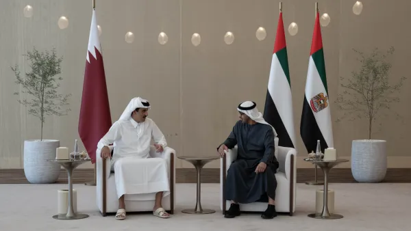  أمير قطر الشيخ تميم بن حمد آل ثاني، ورئيس الإمارات الشيخ محمد بن زايد آل نهيان
