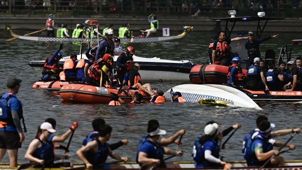 Boat capsized off the Yemeni coast