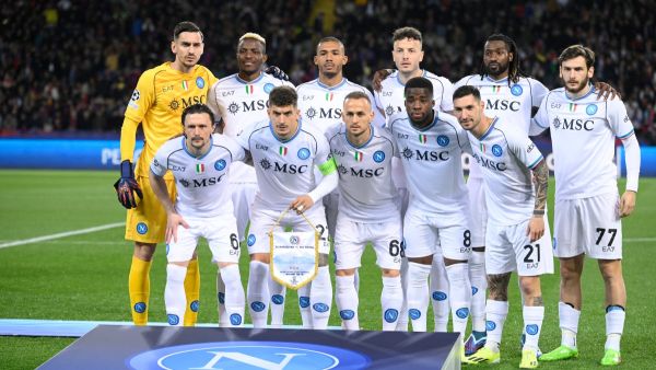 Napoli players pose for a team photo during the UEFA Champions League last 16 second leg football match between FC Barcelona and SSC Napoli at the Estadi Olimpic Lluis Companys in Barcelona on March 12, 2024. (Photo by Josep LAGO / AFP)