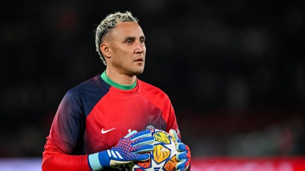 Paris Saint-Germain's Costa Rican Goalkeeper #01 Keylor Navas holds the ball as he warms up ahead of the UEFA Champions League round of 16 first leg football match between Paris Saint-Germain (PSG) and Real Sociedad at the Parc des Princes Stadium in Paris, on February 14, 2024. (Photo by MIGUEL MEDINA / AFP)