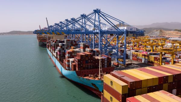 Bank of Bahrain and Kuwait (BBK) Partners with DP World Trade Finance to boost region’s trade Bank of Bahrain and Kuwait (BBK) Partners with DP World Trade Finance to boost region’s trade