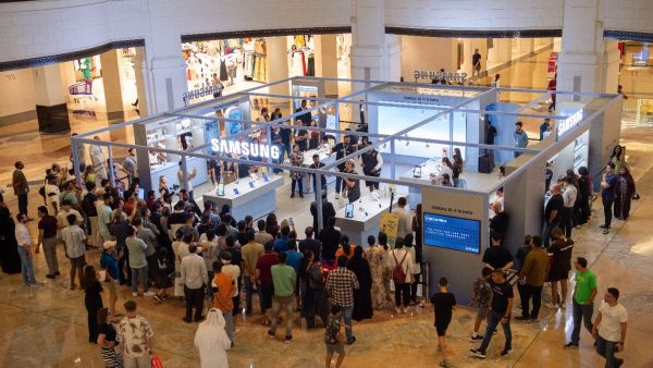 Crowd at the Samsung Galaxy Experience Space at Mall of the Emirates Samsung unveils action-packed event calendar at the Galaxy Experience Space in Mall of the Emirates