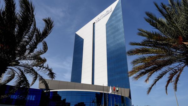 دول مجلس التعاون تستحوذ على 53.9% من صادرات وإعادة صادرات أعضاء غرفة تجارة دبي في النصف الأول من 2024 بـقيمة 78.6 مليار درهم