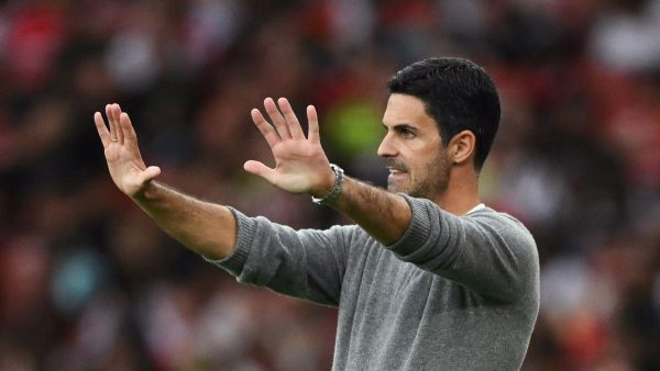 Arsenal's Spanish manager Mikel Arteta gestures from the sideline during the pre-season friendly football match between Arsenal and Bayer 04 Leverkusen at the Emirates Stadium in London on August 7, 2024. (Photo by Glyn KIRK / AFP)