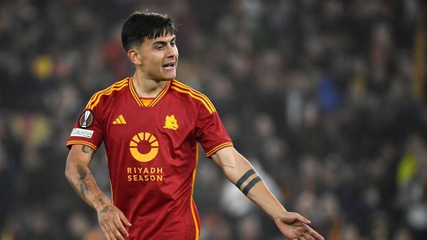 Roma's Argentine forward #21 Paulo Dybala reacts during the UEFA Europa League semi final first leg football match between AS Roma and Bayer Leverkusen at the Olympic stadium on May 2, 2024 in Rome. (Photo by Filippo MONTEFORTE / AFP)