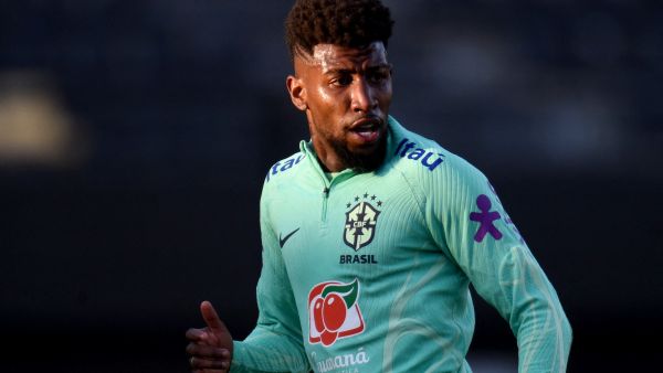 Brazil's defender Emerson Royal takes part in a training session of the national team at the Campeon del Siglo stadium in Bañados de Carrasco, Montevideo department, on October 14, 2023, ahead of their FIFA World Cup 2026 qualifier football match against Uruguay. (Photo by DANTE FERNANDEZ / AFP)