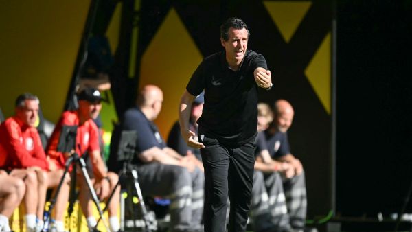 Aston Villa's Spanish head coach Unai Emery reacts from the sidelines during the pre-season friendly club football match between Germany's BVB Borussia Dortmund and England's Aston Villa FC in Dortmund, western Germany on August 10, 2024. (Photo by INA FASSBENDER / AFP)