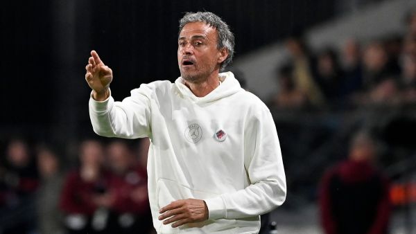 Paris Saint-Germain's Spanish headcoach Luis Enrique shouts instructions to his players from the touchline during the French L1 football match between FC Metz and Paris Saint-Germain (PSG) at the Saint-Symphorien Stadium in Longeville-les-Metz, eastern France, on May 19, 2024. (Photo by Jean-Christophe VERHAEGEN / AFP)